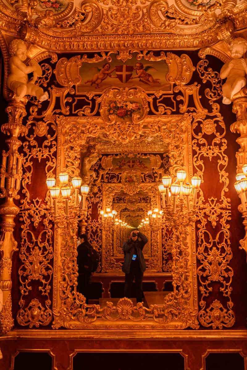 Italia - Venecia 144 - teatro La Fenice.jpg